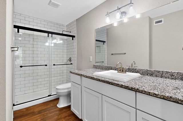 5806 Marvin Loving Drive 211, Garland, TX 75043