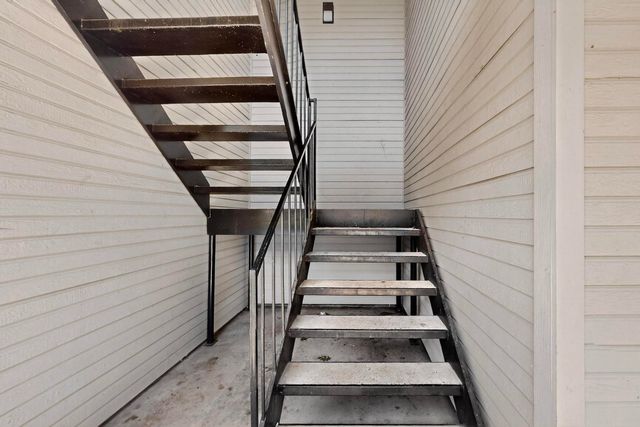 5806 Marvin Loving Drive 211, Garland, TX 75043