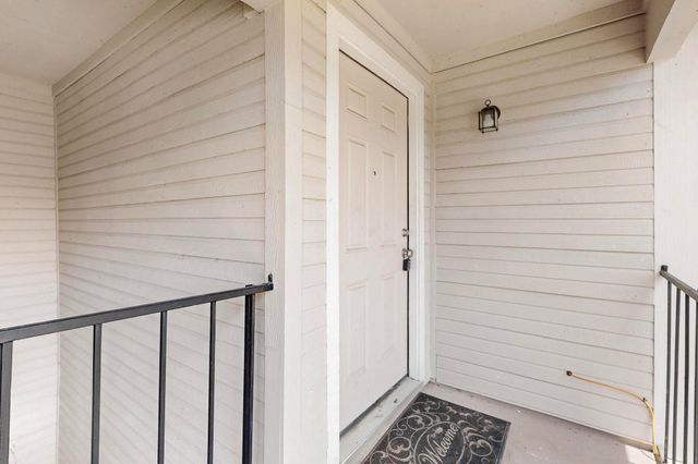 5806 Marvin Loving Drive 211, Garland, TX 75043