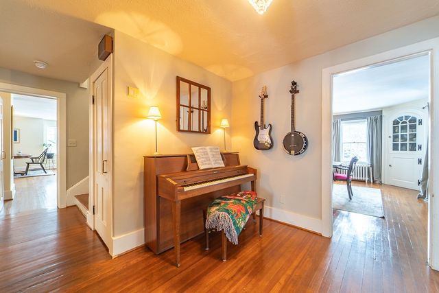 1237 Clover St, Brighton, NY 14610