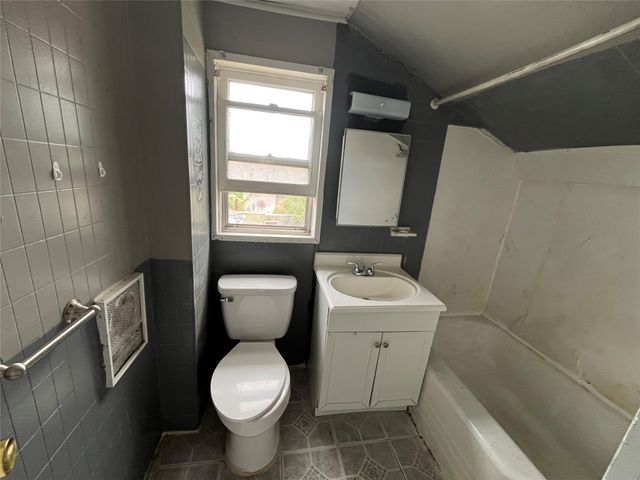 2607 CHESTNUT Street, Erie, PA 16508