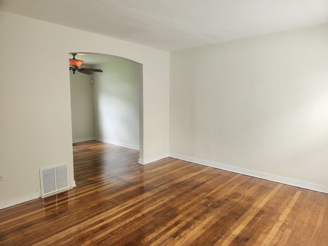 2510 E 96th Street, Chicago, IL 60617