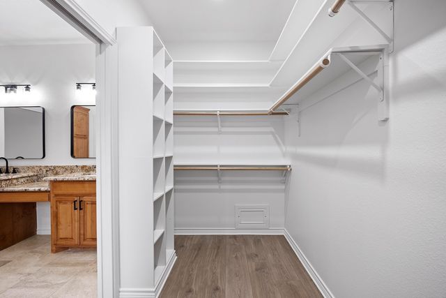 2332 Rock Creek Dr, Kerrville, TX 78028