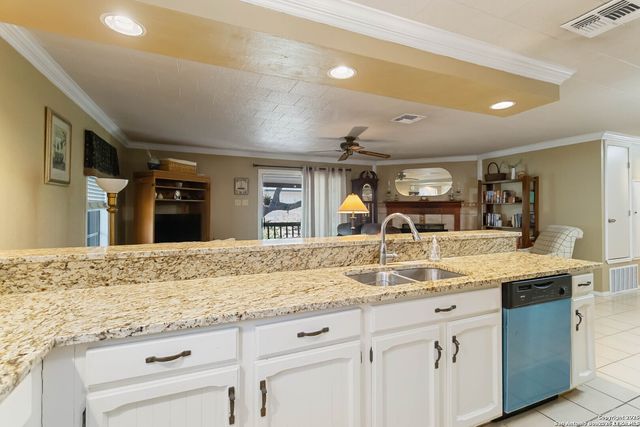 1588 WESTVIEW COURT, Canyon Lake, TX 78133