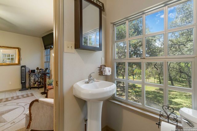 1588 WESTVIEW COURT, Canyon Lake, TX 78133