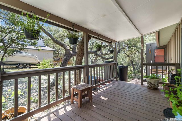 1588 WESTVIEW COURT, Canyon Lake, TX 78133
