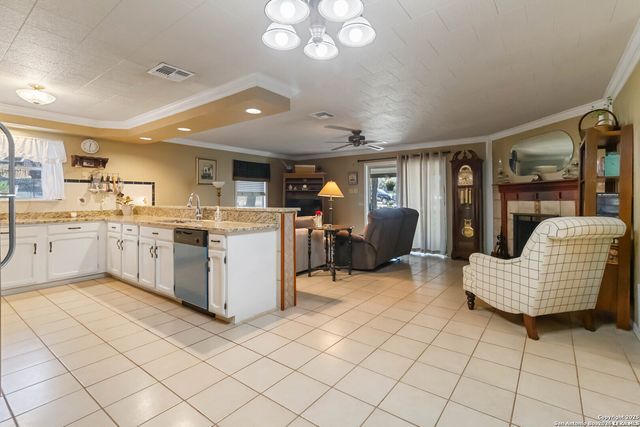 1588 WESTVIEW COURT, Canyon Lake, TX 78133