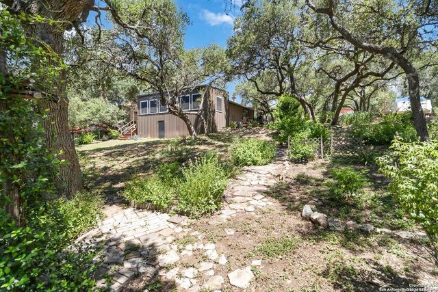 1588 WESTVIEW COURT, Canyon Lake, TX 78133