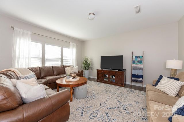 112 Scotch Moss Drive, Advance, NC 27006