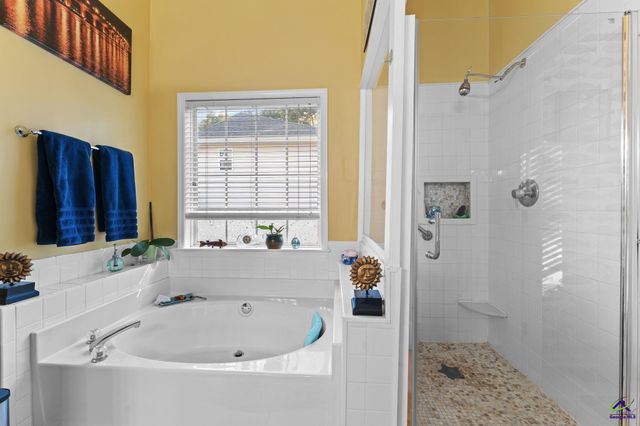 128 Brookefield Drive, Macon, GA 31210