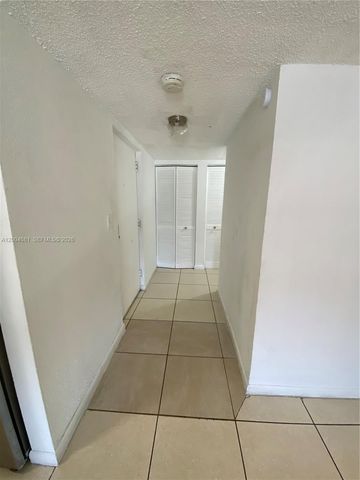 17600 NW 68th Ave B2009, Hialeah, FL 33015