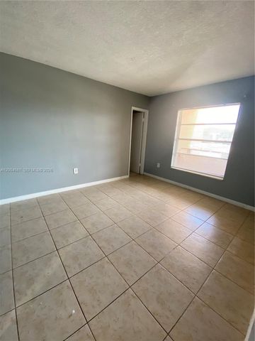 17600 NW 68th Ave B2009, Hialeah, FL 33015