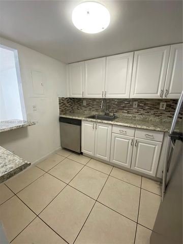 17600 NW 68th Ave B2009, Hialeah, FL 33015
