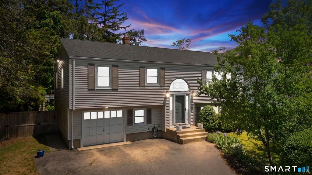 71 Belmont Street, Fairfield, CT 06824