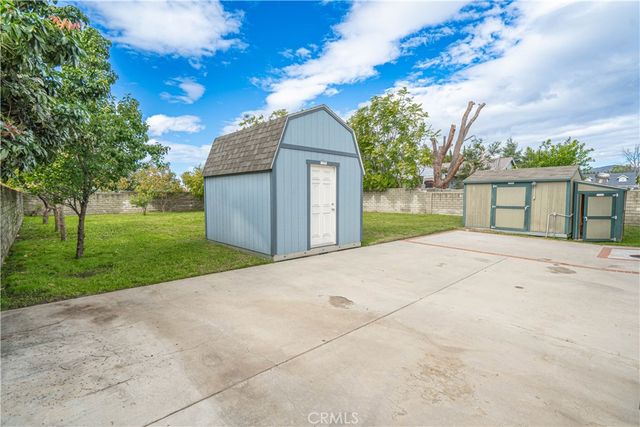 9633 Lilly Court, Northridge, CA 91325