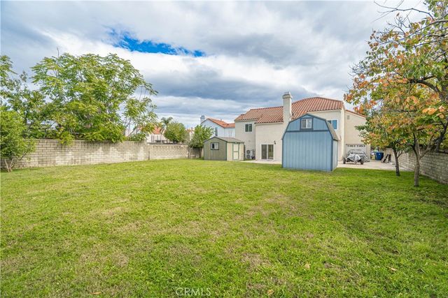 9633 Lilly Court, Northridge, CA 91325