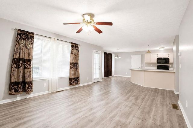 775 Stonemill Manor, Lithonia, GA 30058