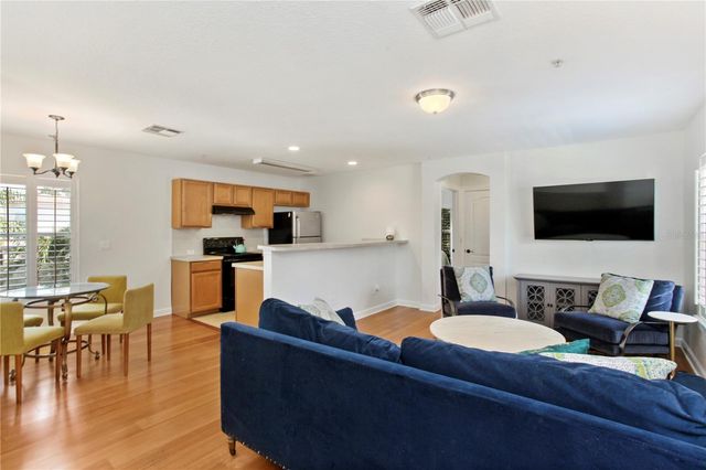 1511 HARSTON AVENUE, Orlando, FL 32814