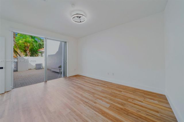 1551 Seagrape Way, Hollywood, FL 33019