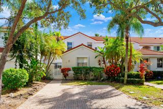 1551 Seagrape Way, Hollywood, FL 33019