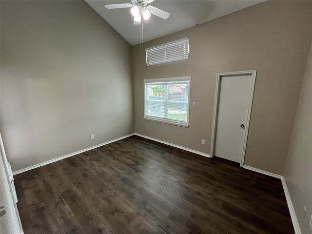 1636 Vail Meadow Lane, Dallas, TX 75253