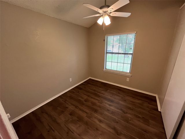 1636 Vail Meadow Lane, Dallas, TX 75253