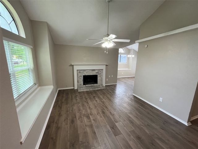 1636 Vail Meadow Lane, Dallas, TX 75253