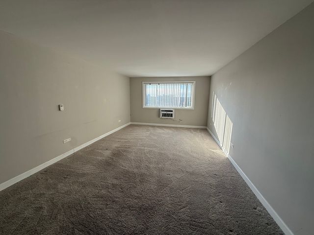 7300 W North Avenue 2G, Elmwood Park, IL 60707