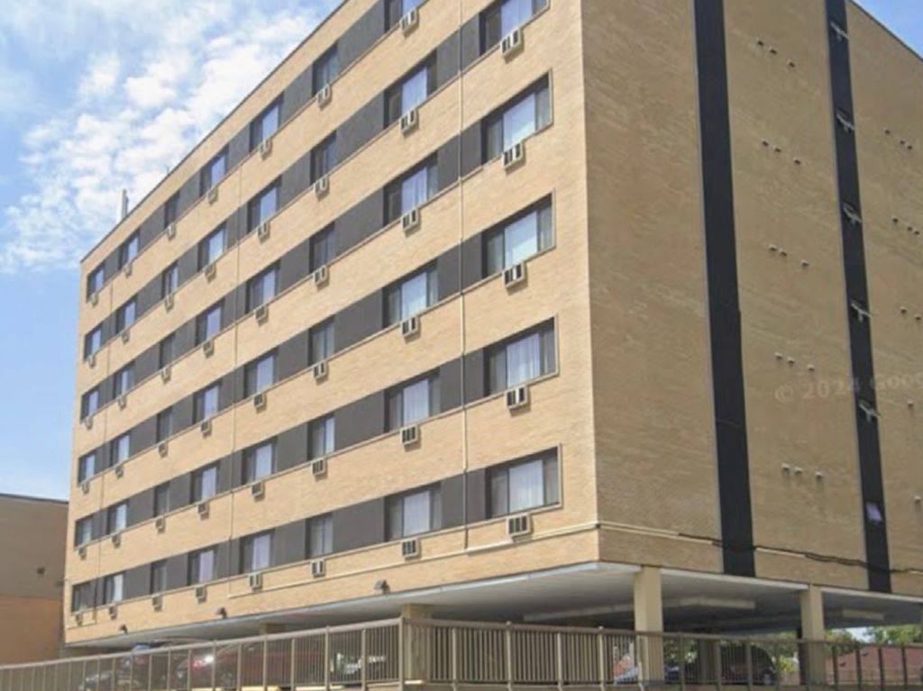 7300 W North Avenue 2G, Elmwood Park, IL 60707