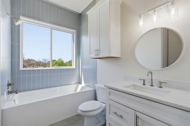 8115 Rockwood LN A, Austin, TX 78757