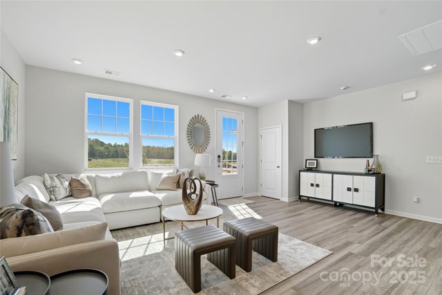 2614 Selbourne Drive, Gastonia, NC 28052