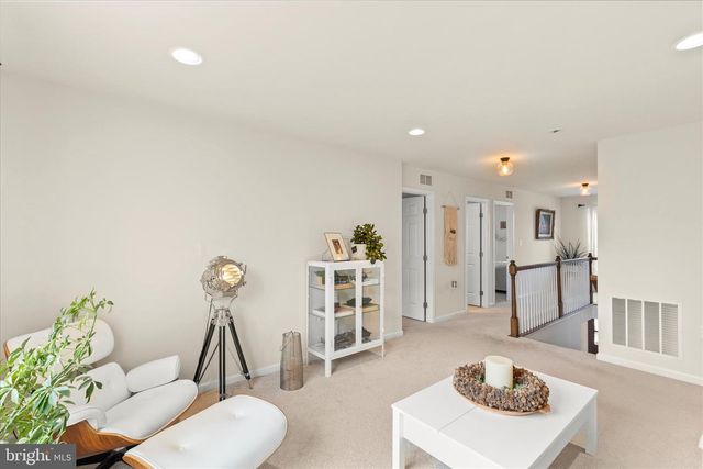 120 AVA DR, Red Lion, PA 17356