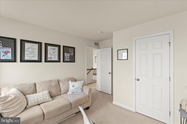 120 AVA DR, Red Lion, PA 17356