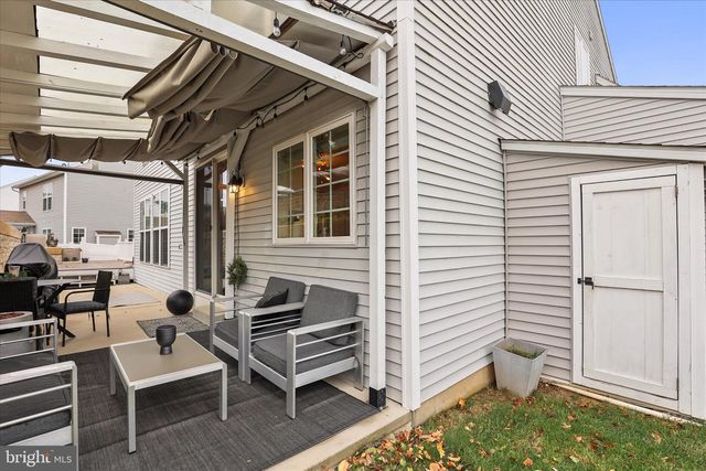 120 AVA DR, Red Lion, PA 17356