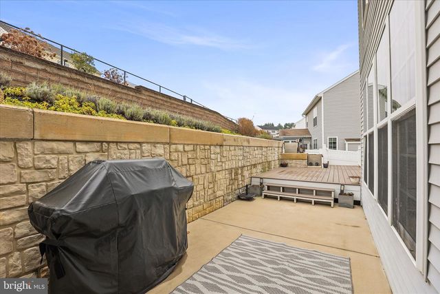 120 AVA DR, Red Lion, PA 17356