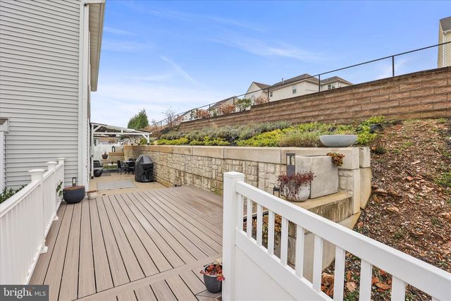 120 AVA DR, Red Lion, PA 17356