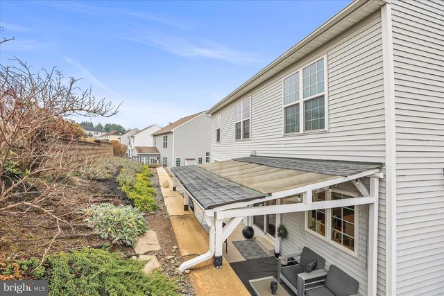 120 AVA DR, Red Lion, PA 17356