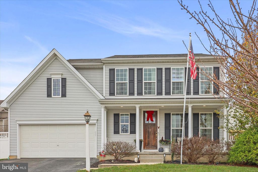 120 AVA DR, Red Lion, PA 17356