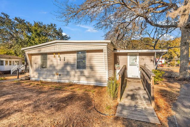 74 Boone Loop, Murrells Inlet, SC 29576