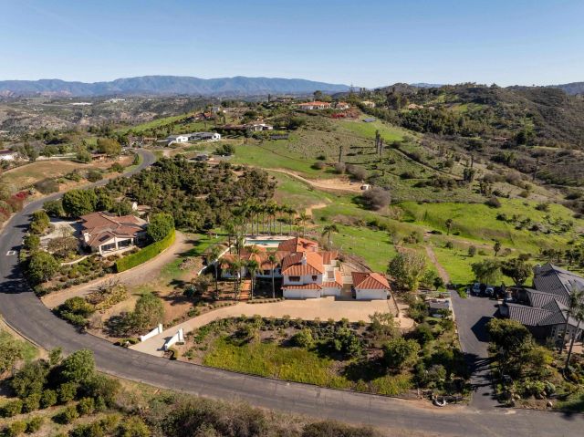 30343 Calle La Reina, Bonsall, CA 92003