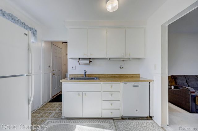 1169 W Marshall Street, Ferndale, MI 48220