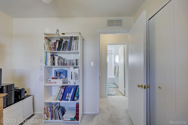 1169 W Marshall Street, Ferndale, MI 48220