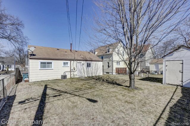 1169 W Marshall Street, Ferndale, MI 48220