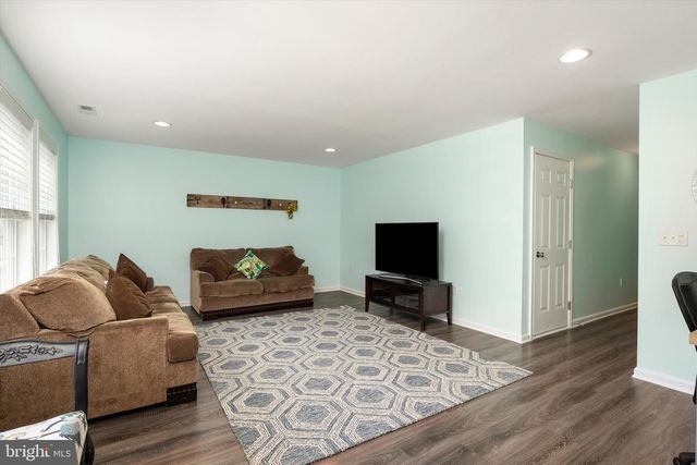 30 MOUNTIE LN, Chesterfield, NJ 08515