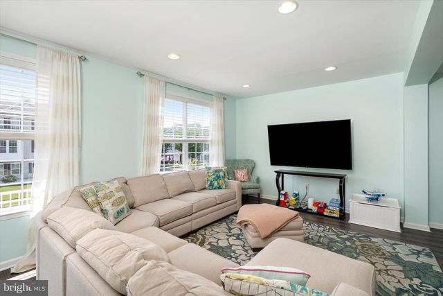 30 MOUNTIE LN, Chesterfield, NJ 08515