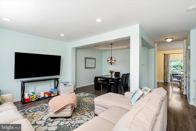 30 MOUNTIE LN, Chesterfield, NJ 08515