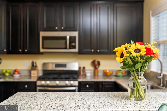 30 MOUNTIE LN, Chesterfield, NJ 08515