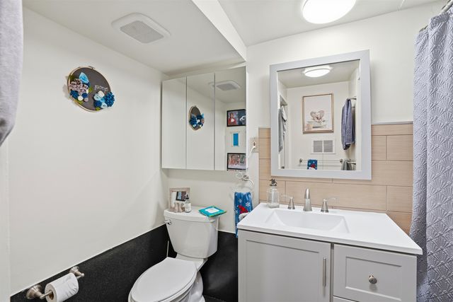 733 Loring Ave, Crockett, CA 94525