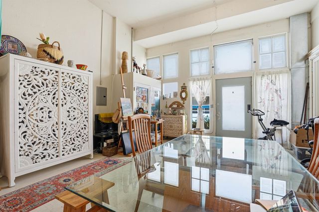 733 Loring Ave, Crockett, CA 94525