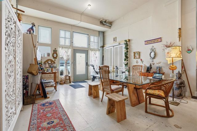 733 Loring Ave, Crockett, CA 94525